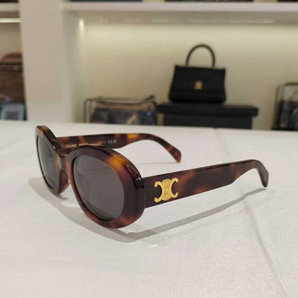 Celine Triomphe Tortoise Oval Sunglasses - Picture 4 of 5